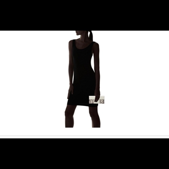 ❌SOLD❌NWT TORY BURCH LEATHER BLOCK T TRAVEL WALLET - Picture 2 of 7